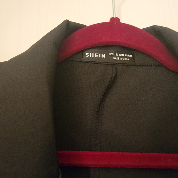 Cute black jacket - Picture 2 of 3